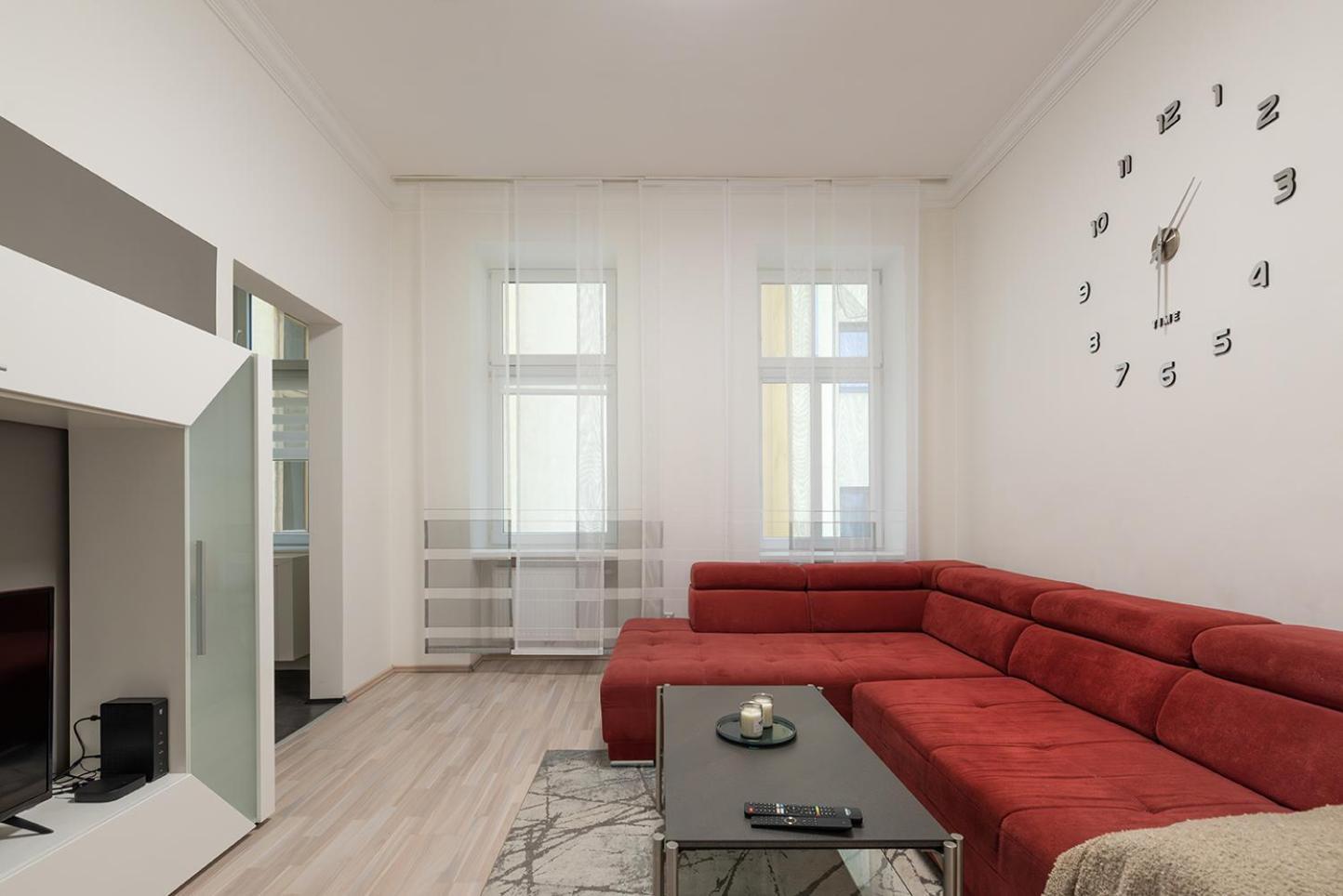 Neu, Renoviert Und Ruhig, 20 Minuten Ins Zentrum Wina Bagian luar foto