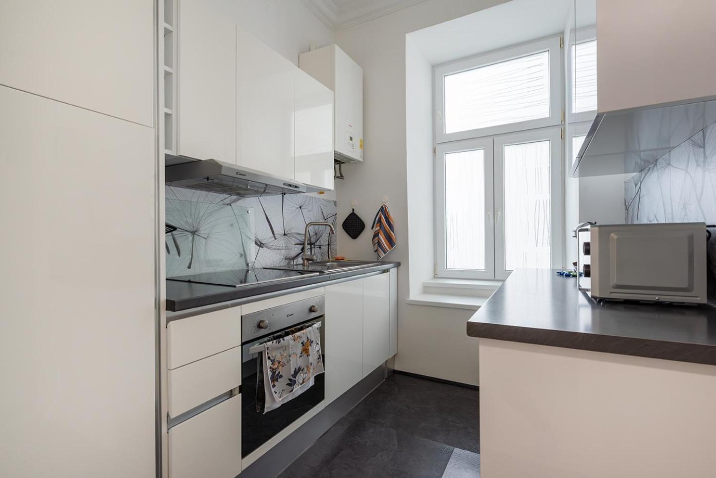 Neu, Renoviert Und Ruhig, 20 Minuten Ins Zentrum Wina Bagian luar foto